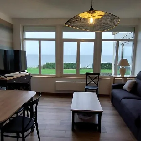 Spacieux A Maisy Avec Vue Sur La Mer