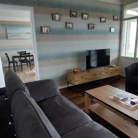 Spacieux A Maisy Avec Vue Sur La Mer Apartament